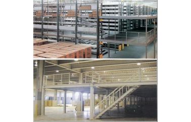 Le rayonnage industriel étire - le plancher de mezzanine, supports en acier de rayonnage, le mètre carré 1000kg/